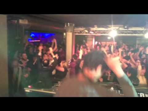 Midnight at Quantic Dancing Machine Party 2014