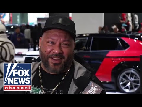 'Jesse Watters Primetime' asks: Who is a better driver—men or women?