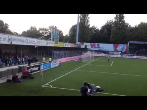 FC Dordrecht - NAC Breda (0-1): NAC supporters na goal