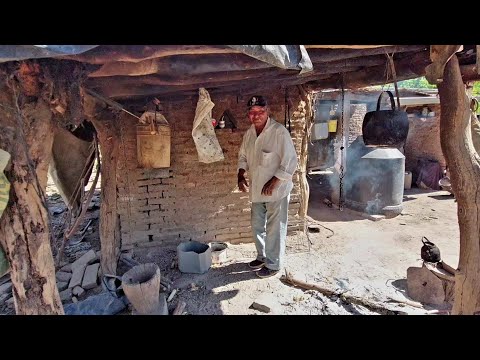 He lives in the middle of the mountains, far from everything/I found a hermit in Cuero Quemado - ...