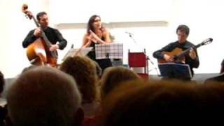 Eleonora D'Ettole sings 