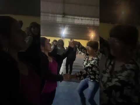 DJ ANDRU... EN EL BAILE DE LAS GARZAS... GRACIAS WALY MOSCHEN...