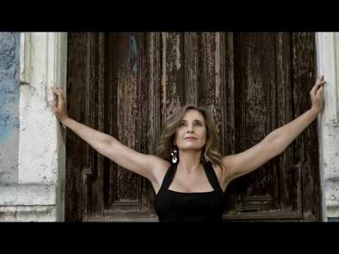 Cecilia Echenique con Benjamín Walker - Porque Siempre Hay Tiempo (2017)