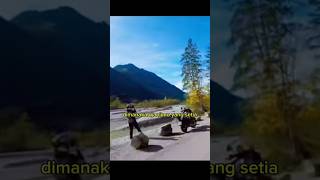 Download lagu betapa sepinya perjalanan kini  -  entah mengapa mp3