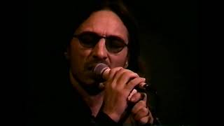 John Trudell &amp; Grafitti Man-Rich Man&#39;s War