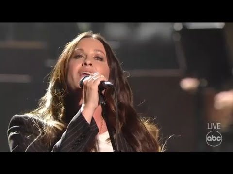 Alanis Morissette Performs her Song "Thank U" | Guest Performance | American Idol 2023