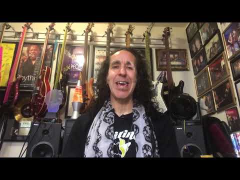 Ch. 33 - Oh, Yeah, You Blend - "Am I Famous Yet?"