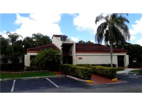 8530 SW 149 AV # 916,Miami,FL 33193 Condo For Sale
