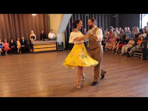 Olga Valeyka & Alexey Gavris, Milonguea del Ayer