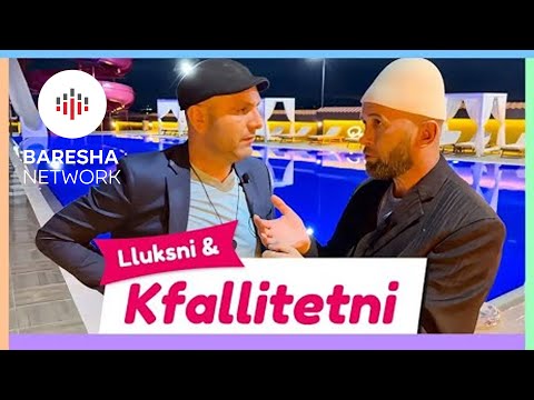 Bib nanqi pjek qebapni në ballkon të baneses te Park Hill Residence