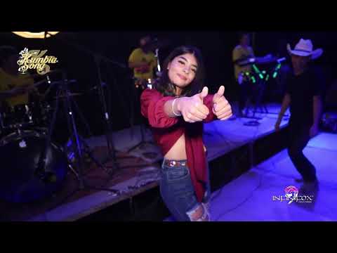 El. Caderazo en vivo