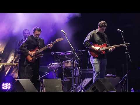 CHEIKH SIDI BEMOL chante  Ad Ezzi Ssaâ  de Slimane AZEM  sous titrage en Français