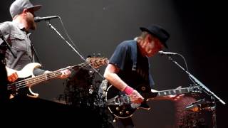 Neil Young &amp; Promise Of The Real -  Mansion On The Hill  - The O2 London - 11 - 06 - 2016