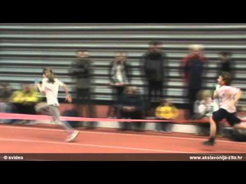 DVORANSKO PRVENSTVO ATLETSKE ŠKOLE (2012) - štafeta mlađi limači i mlađe limačice