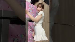 ដាក់មួយសិនហី????