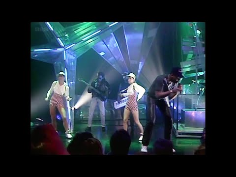 Bizz Nizz - Don't Miss The Party Line - 1990 (Subtitles PT/ENG)