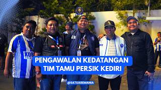 Download lagu ESCORTING THE PERSIS KEDIRI BUS ARRIVAL BY FIELD COORDINATORS AND POLICE mp3