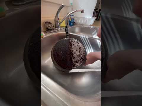 Scrubdaddy power paste vs the pink stuff #cleaningvideos #comparison #satisfying #cleaningmotivation