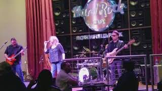 Girl Crush by Little Big Town Hard – Rock Cafe April 2018