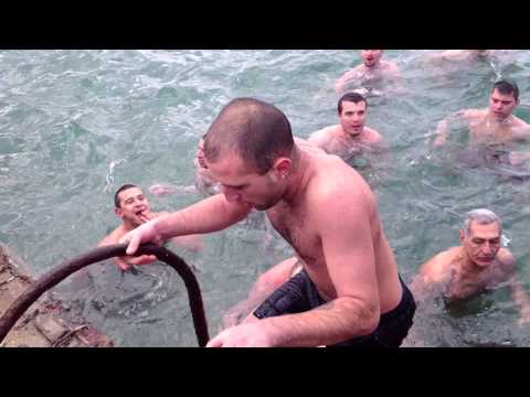 Хвърлянето на кръста във Варна