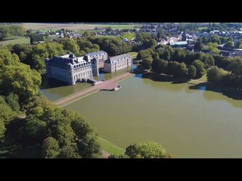 Parc et château de Beloeil.