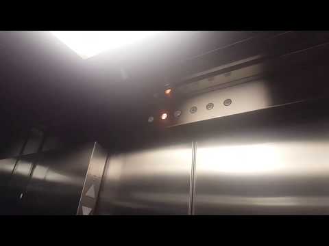 Westinghouse Hydraulic Elevator @ Concourse Office Park - Building 6360 - Dallas, TX
