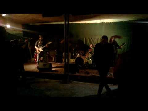 Zloději Ticha - Skladba Letecká Porucha - Koncertík z Plzne - pub Bílej Medvěd