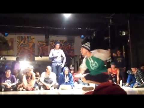 Tribus Festival conexão Bolívia 2012 - Pikeno vs Mikão