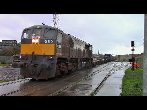 IE 071 class loco No. 082 with IWT Liner @ Alexandra Road, Dublin