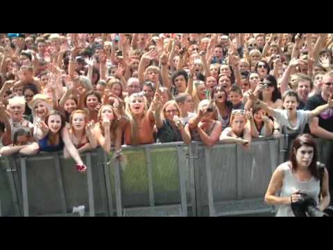 The Reason 4 - Leeds Radio Aire Party in the Park Fan Video (Better Man)