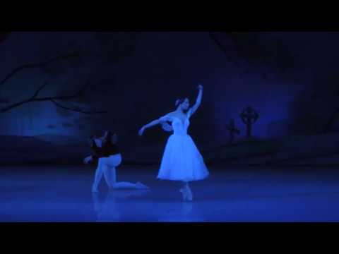 Jérémy-Loup Quer - Opéra national de Paris and Kateryna Kukhar in Giselle