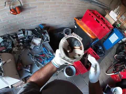 Scrapping a mac monitor for copper. #scrapping #ewaste #scraplife #scraplovers #computerrecycling