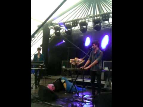 Teddiedrum - Miami (live @Thoprock 2011) part2