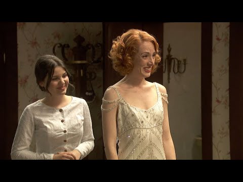 Irene viste por primera vez su impresionante vestido de novia