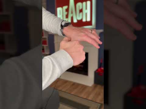 #chiropractor cracks thumb #shorts