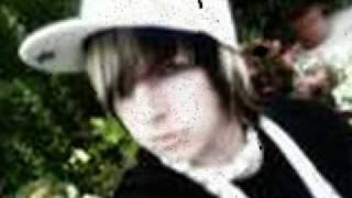 -Sam koster-breaking this fall