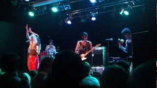 The Asteroids Galaxy Tour - Zombies (University of London Union, 26/05/2011)