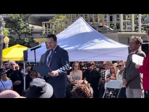 Mike Ness social distortion key to the city from the city of Fullerton a great honorary.￼