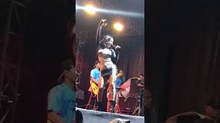 Download lagu Lala Widy : Gara - gara sebotol ( Live di Bali ). mp3 Download lagu Lala Widy : Gara - gara sebotol ( Live di Bali ). mp3