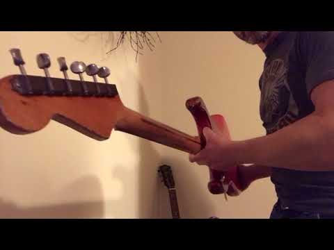 1955 ORIGINAL RED SPARKLE FENDER STRAT UN PLUGGED EDDIE VEGAS