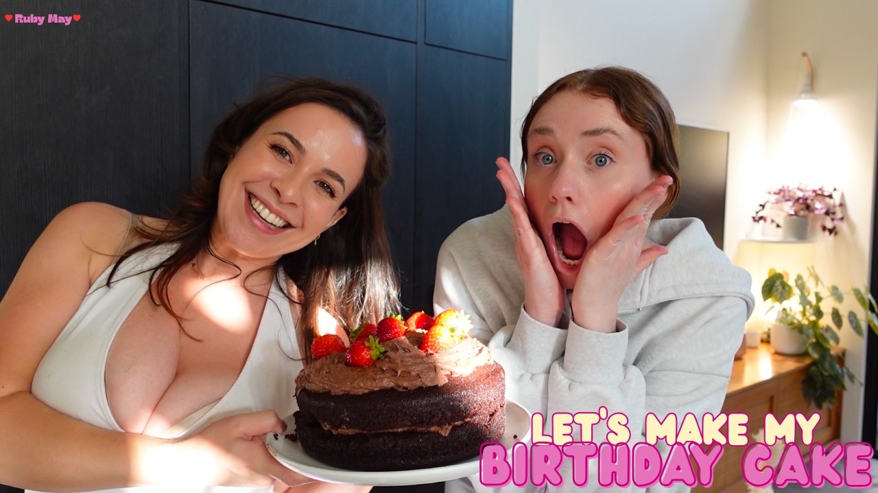 Making my 30th Birthday cake!!!!