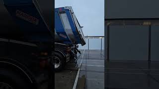 Semi-remorque benne Carnehl HALFPIPE 28M3 à vendre - Image 4 | Autoline CI Semi-remorque benne Carnehl HALFPIPE 28M3 | Image 4 - Autoline