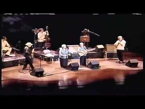 LAS HERMANAS MARQUEZ  Yo no   sé nada