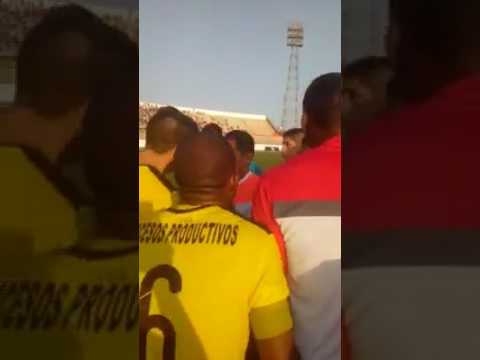 Asi fue la bronca en el partido MANNUCCI 3 - 1 COOPSOL