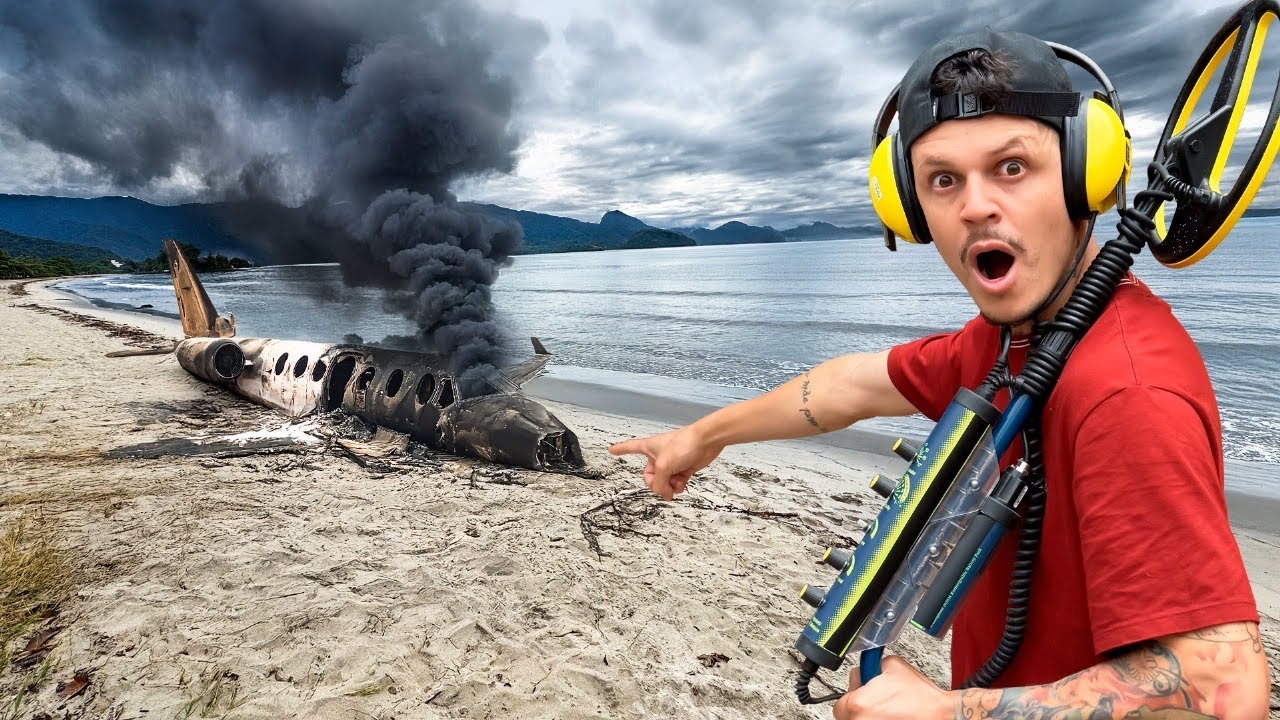 ACHEI muitos DESTROÇOS da QUEDA desse AVIÃO na PRAIA