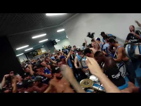 "Geral do Grêmio, prévia do Grenal - Correram da Geral no Beira-Rio" Barra: Geral do Grêmio • Club: Grêmio