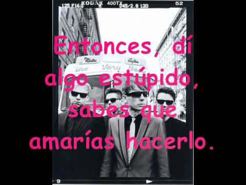 Franz Ferdinand - What She Came For (En Español)