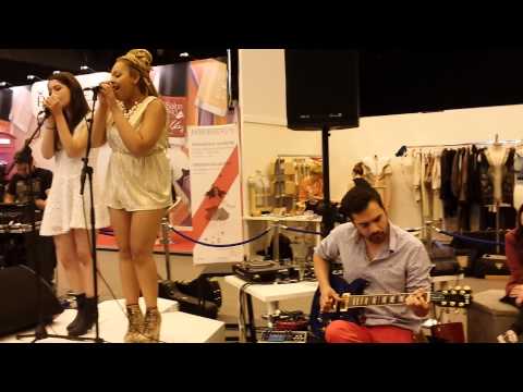 Harleighblu @ NTU Graduate Fashion Week