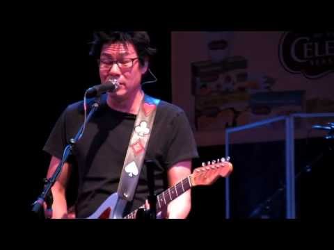 Big Head Todd and Nicole Atkins - Beast Of Burden (Live)