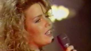 Kim Wilde - Love In The Natural Way (Live at Wogan, March 1989)